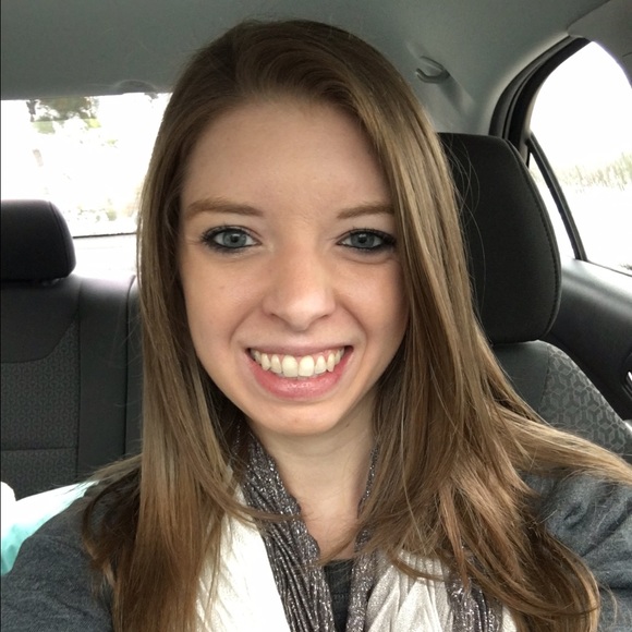 Meet your Posher, Amy - Picture 1 of 1