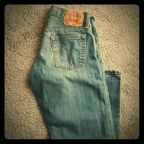 Levi's 527