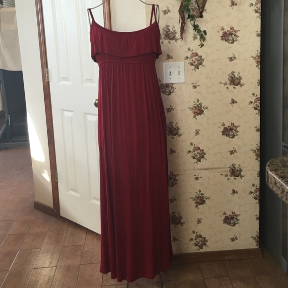 Burgundy Maxi Dress - Picture 1 of 4