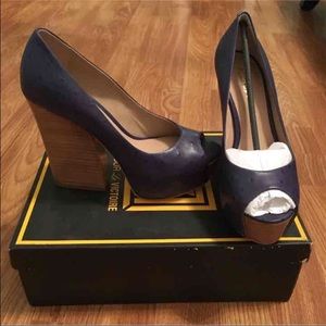 Pour La Victoire Heels