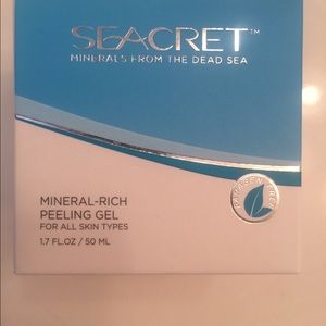 Seacret Mineral Rich Peeling Gel