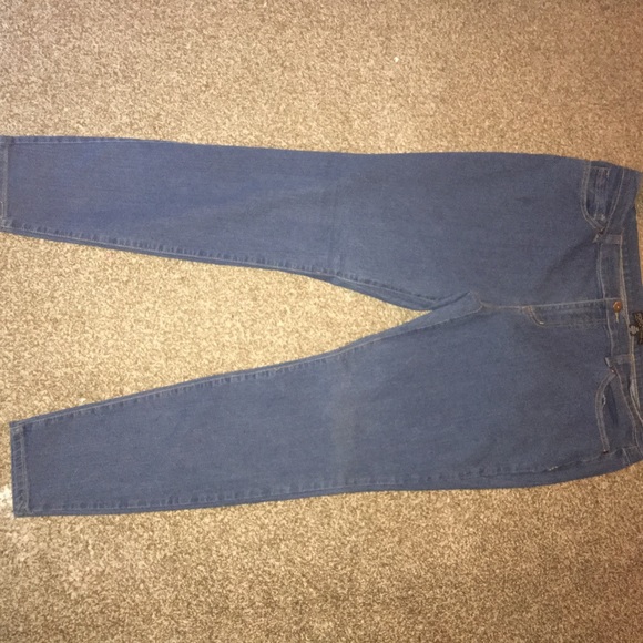 Forever 21 classic high waisted jeans