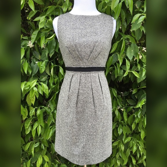 Ann Taylor Dresses & Skirts - Ann Taylor LOFT Pencil Dress