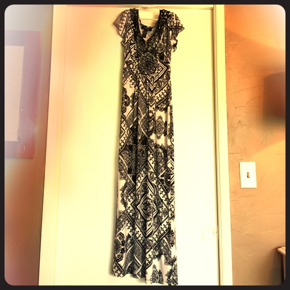 Maxi black and white dress