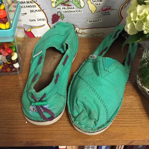 Green TOMS