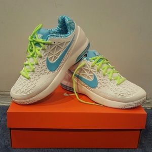 Womens Nike zoom cage 2