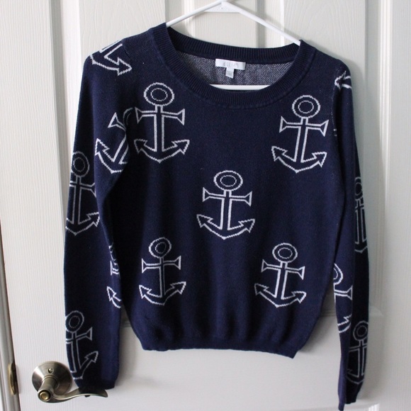 navy blue long sleeve sweater