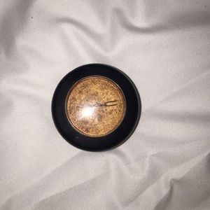 Beautiful MAC eye shadow gold