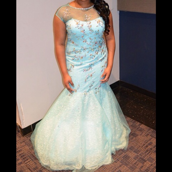 Prom Dress - Picture 1 of 3