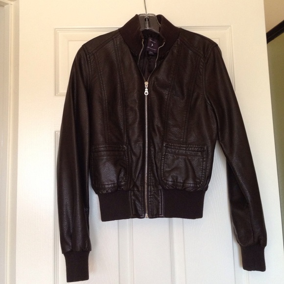 Forever 21 Jackets & Blazers - 💙SALE💙Faux leather bomber jacket