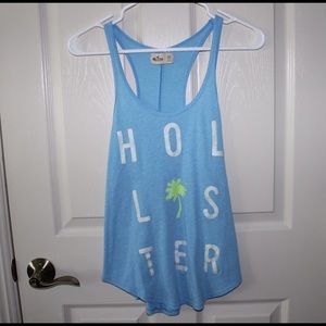 woman's blue tank top