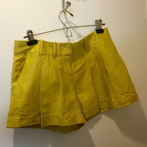 Anthropologie Cartonnier sz2 pleated citron shorts