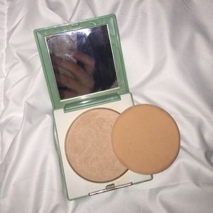 Clinique pressed powder