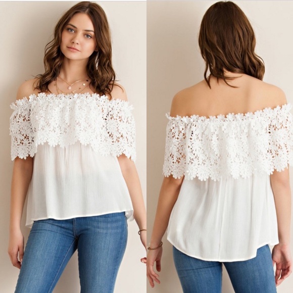 🔴SOLD🔴Daisy Crochet Off The Shoulder Blouse - Picture 2 of 4