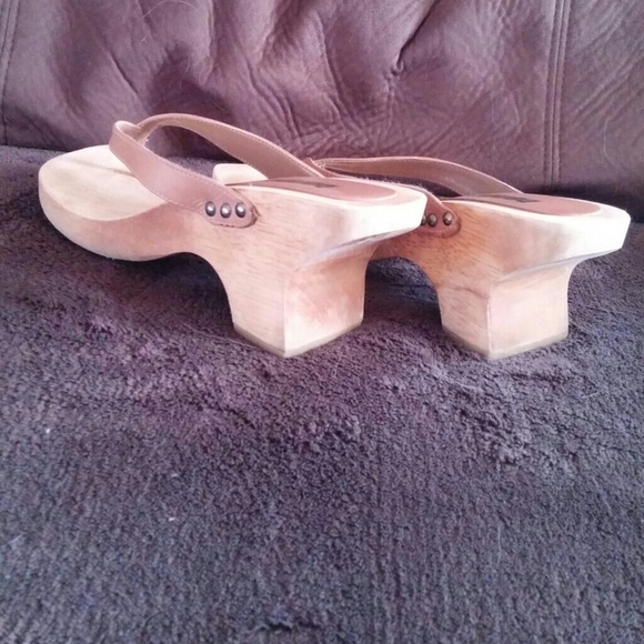 💀  💲💰SALE👠👛Boho Bongo Wooden Shoes sz8 - Picture 2 of 4