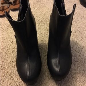 Mossimo (target) wedges with zipper