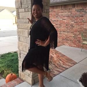 Meet your Posher, Evette