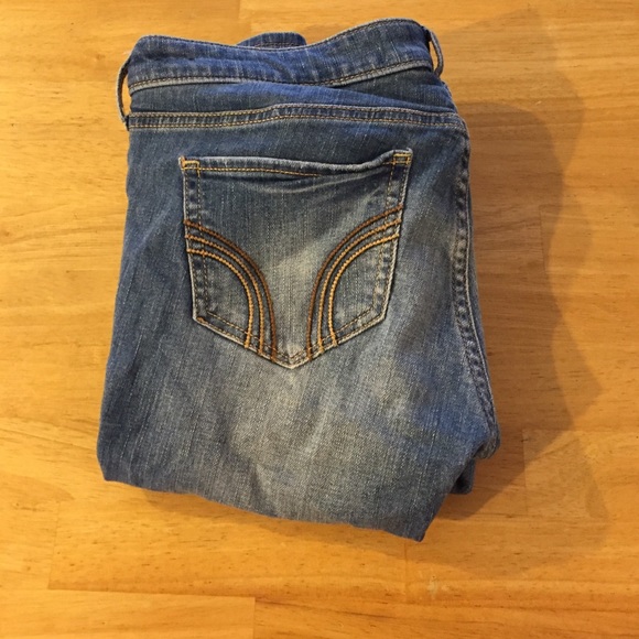 Hollister light wash jean