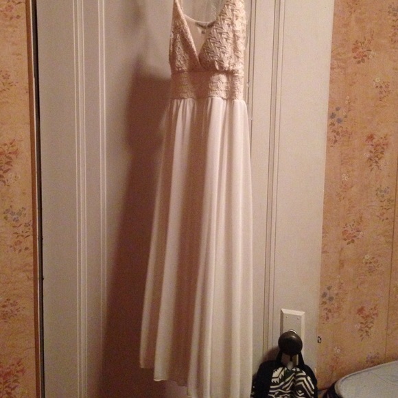Off white dress (knee length)