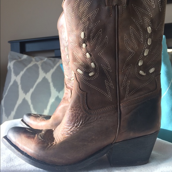 *NWOT* Leather cowboy boots - Picture 3 of 4