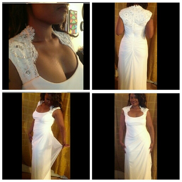 Xcape Ivory Formal Dress