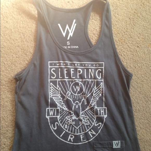 Sleeping with Sirens tank