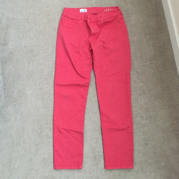 Red gap legging jean