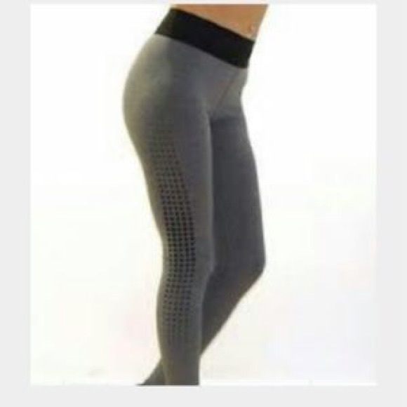 Grey Nike Dot leggings