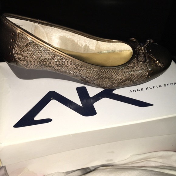 Anne Klein wedges