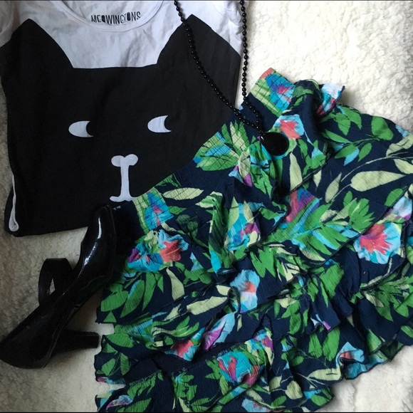 Flirty tropical print mini skirt LAST CHANCE!