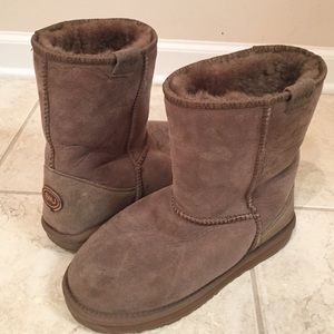 Emu boots