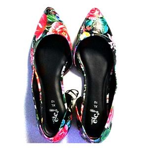 pointy toe flats with floral print