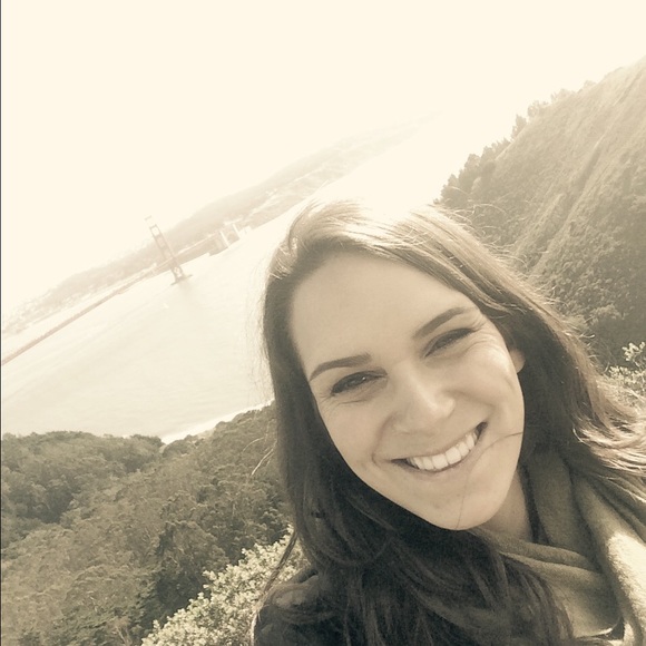 Meet your Posher, Emily