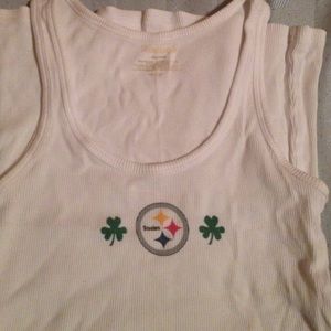 Rebok shamrock steers tank