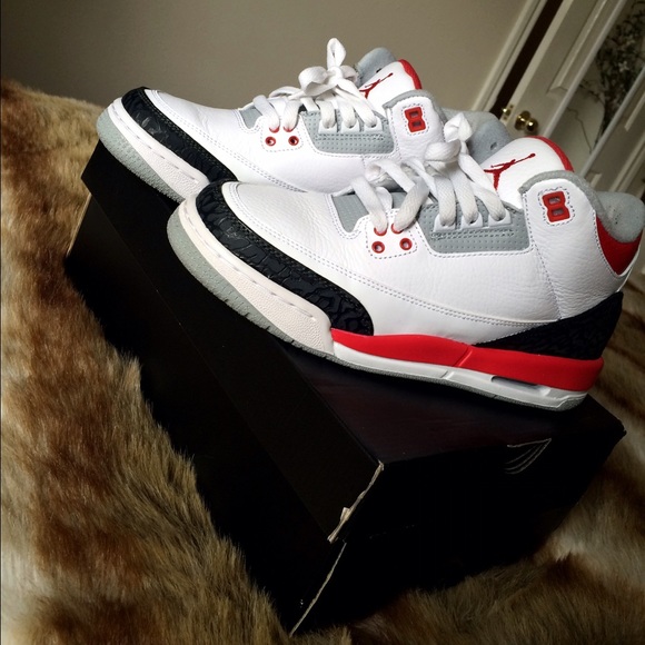 Air Jordan 3 Retro