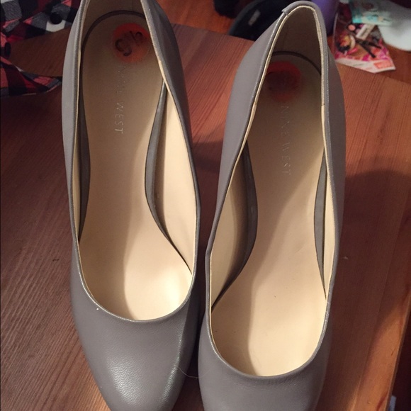 Gray Nine West Heels
