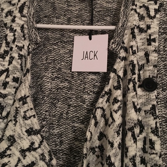 Jacket/Sweater - Picture 3 of 3