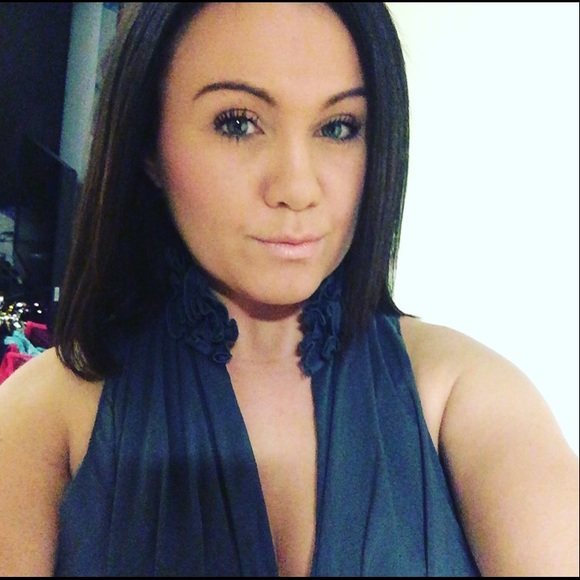 Meet your Posher, Claire - Picture 1 of 1