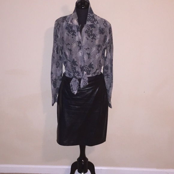 100% leather fully lined w/side zip - Picture 1 of 4