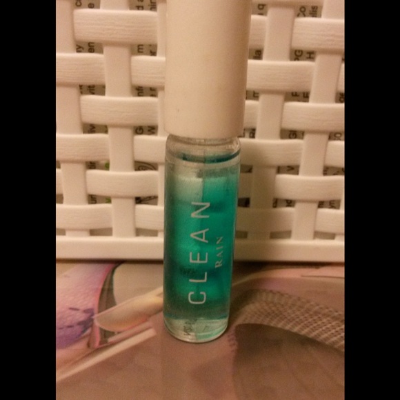 Clean mini rollerball perfume