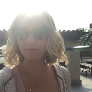 Meet your Posher, Lisa