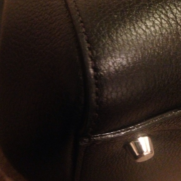 Pics of 4 corners and small scratches