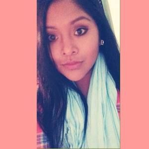 Meet your Posher, Mayra