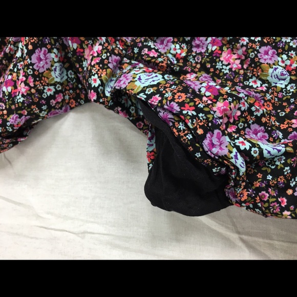 Romper - Picture 3 of 4