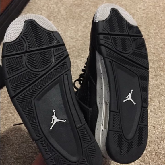 Jordan 4s - Picture 2 of 3
