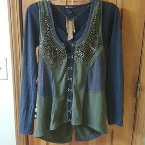 Buckle vest and long sleeve