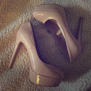 Xhilaration Nude Pumps