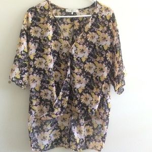 Flower short sleeve top