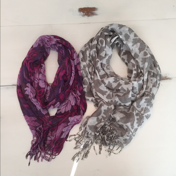 Multicolored scarves