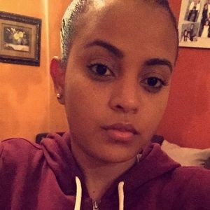 Meet your Posher, Linnette